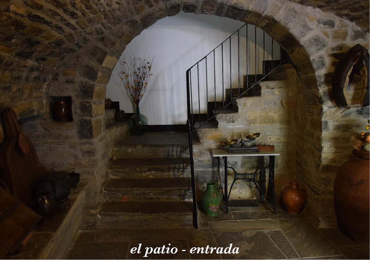 Casa Dueso Hotel El Pueyo de Araguas Luaran gambar